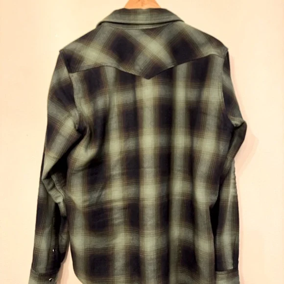 Iron Heart 9oz Selvedge Ombre Check Western Ihsh-348 green

Large - Picture 2 of 2